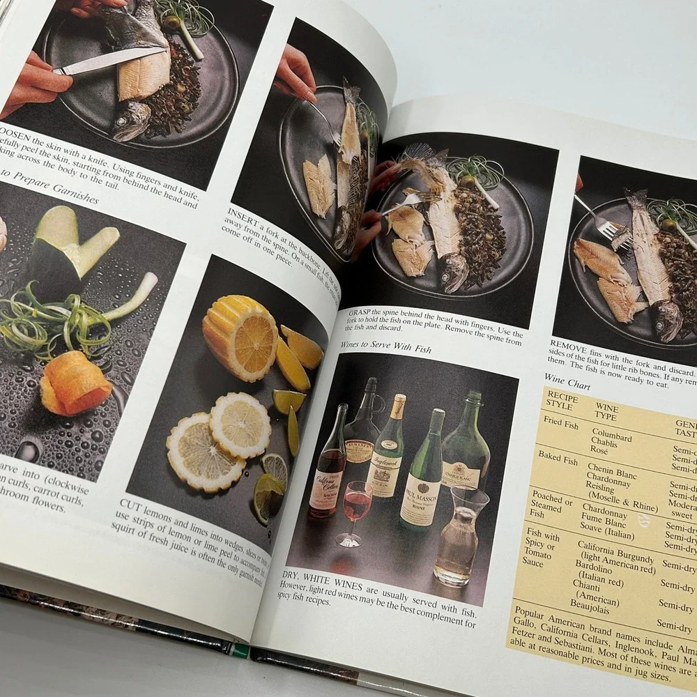 Cleaning‎ Cooking Fish Freshwater Complete Guide Hardcover Illustrated Recipes